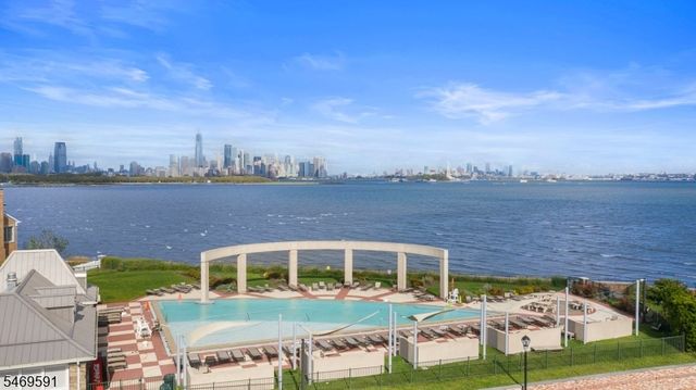 206 Shearwater Ct Unit 51 51, Jersey City, NJ 07305