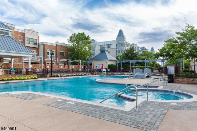 206 Shearwater Ct Unit 51 51, Jersey City, NJ 07305