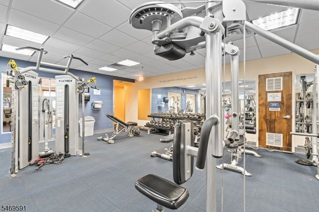 206 Shearwater Ct Unit 51 51, Jersey City, NJ 07305