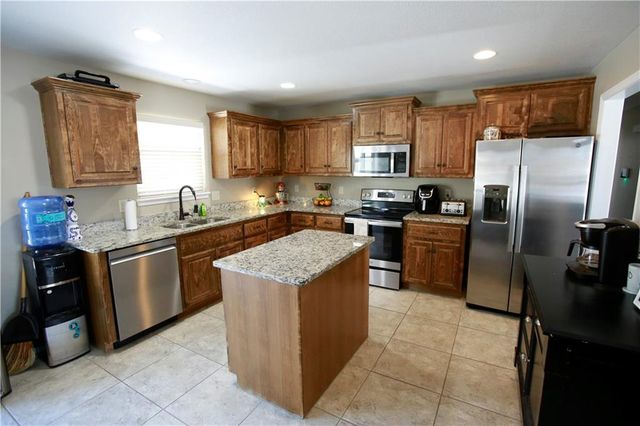 709 Hollis Avenue, Belton, MO 64012