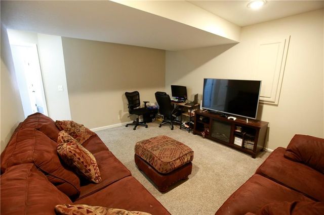 709 Hollis Avenue, Belton, MO 64012