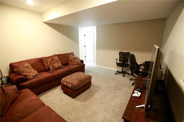 709 Hollis Avenue, Belton, MO 64012