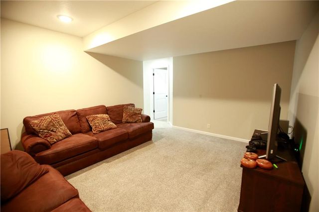 709 Hollis Avenue, Belton, MO 64012