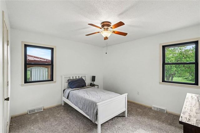 300 E Casey Road, Lone Jack, MO 64070