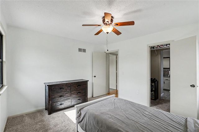 300 E Casey Road, Lone Jack, MO 64070