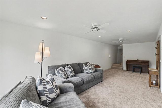 300 E Casey Road, Lone Jack, MO 64070