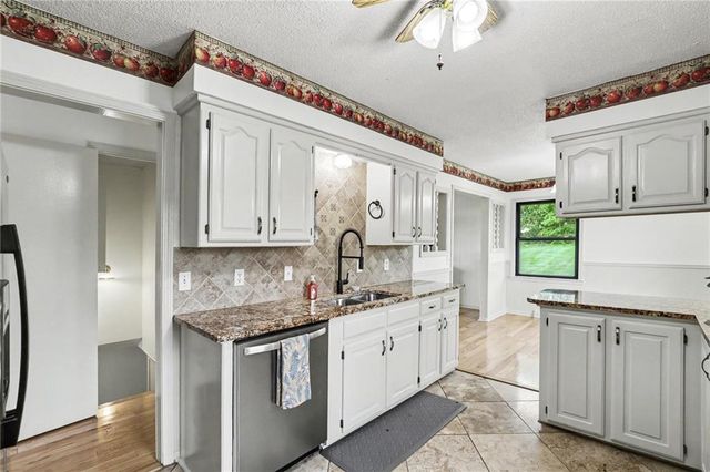 300 E Casey Road, Lone Jack, MO 64070