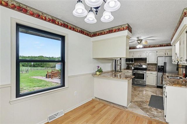 300 E Casey Road, Lone Jack, MO 64070