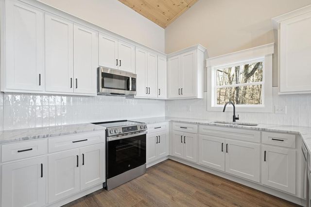 1176 NE Jewel Court, Ranger, GA 30734