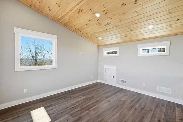 1176 NE Jewel Court, Ranger, GA 30734