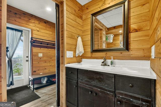 756 Mining Gap Conn, Young Harris, GA 30582