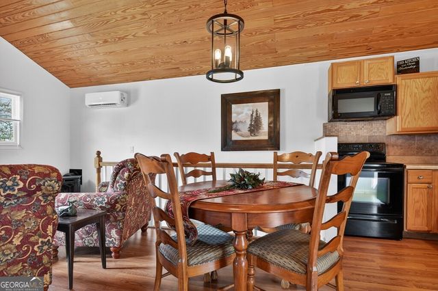 756 Mining Gap Conn, Young Harris, GA 30582