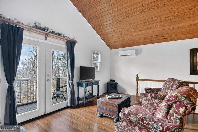 756 Mining Gap Conn, Young Harris, GA 30582