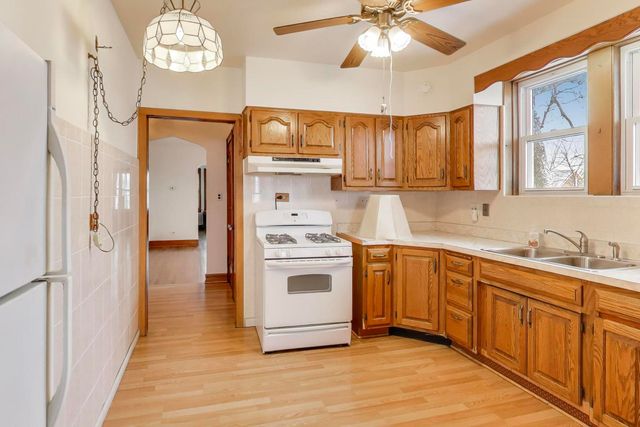 3332 S 59th Avenue, Cicero, IL 60804