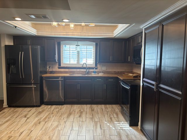 9194 South Road B, Palos Hills, IL 60465