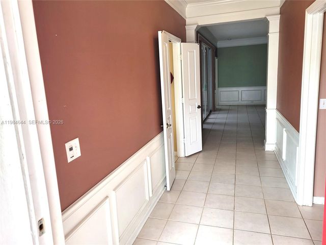 5823 Plum Harbor Cir, Tamarac, FL 33321