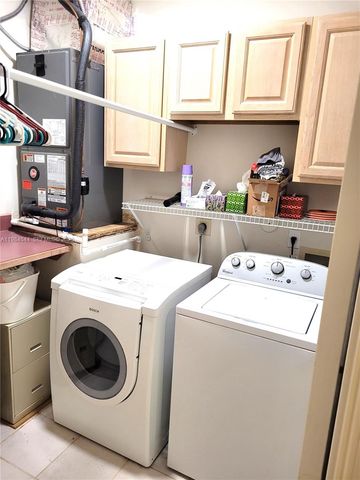 5823 Plum Harbor Cir, Tamarac, FL 33321