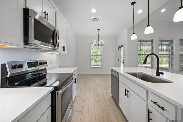 9239 Asoka Ave, Baton Rouge, LA 70810