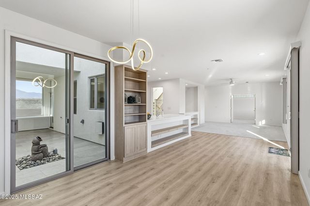 1032 E Cave Canyon Place, Green Valley, AZ 85614