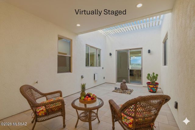 1032 E Cave Canyon Place, Green Valley, AZ 85614