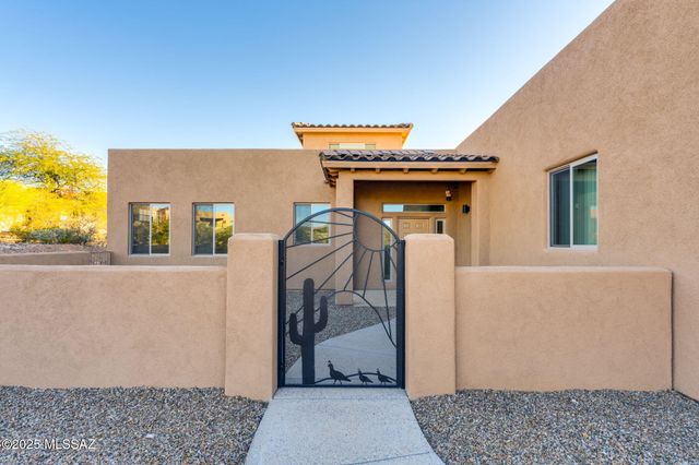 1032 E Cave Canyon Place, Green Valley, AZ 85614
