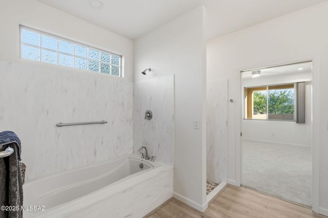 1032 E Cave Canyon Place, Green Valley, AZ 85614