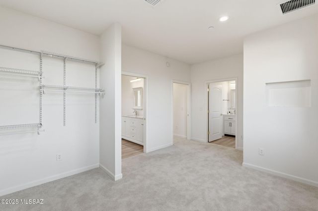 1032 E Cave Canyon Place, Green Valley, AZ 85614