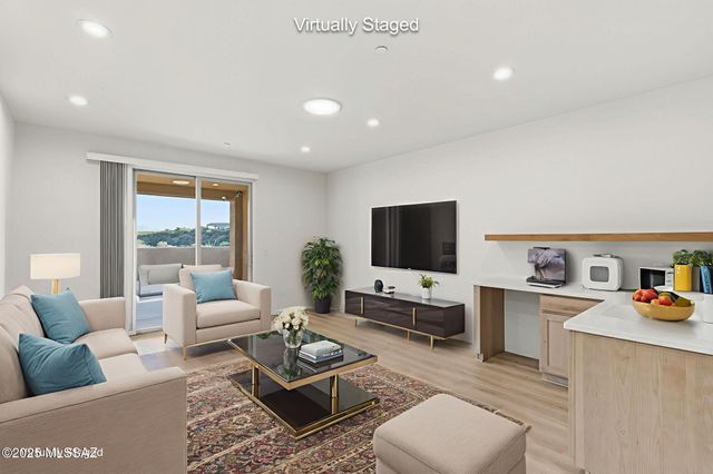 1032 E Cave Canyon Place, Green Valley, AZ 85614