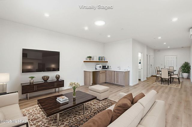 1032 E Cave Canyon Place, Green Valley, AZ 85614