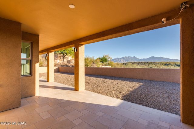 1032 E Cave Canyon Place, Green Valley, AZ 85614