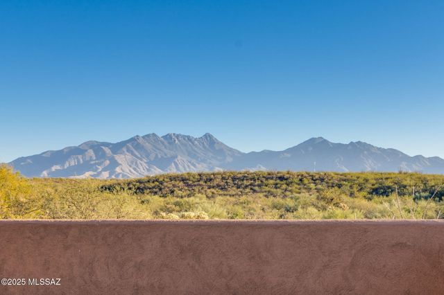 1032 E Cave Canyon Place, Green Valley, AZ 85614