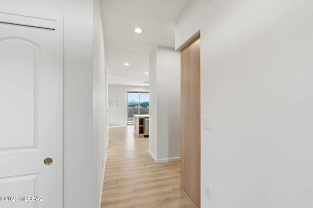 1032 E Cave Canyon Place, Green Valley, AZ 85614