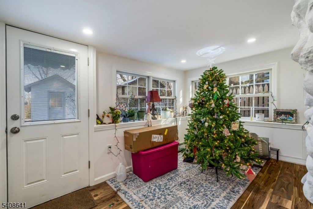 20 Alpine Rd, Montville Twp., NJ 07082