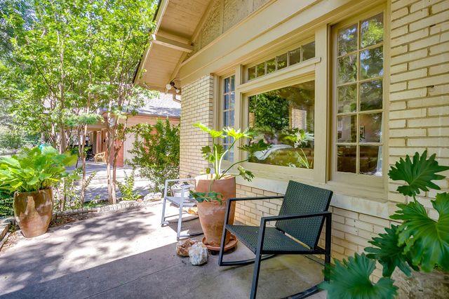 2208 Edwin Street, Fort Worth, TX 76110