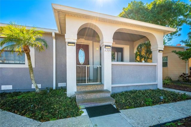 2300 37TH AVENUE N, St Petersburg, FL 33713