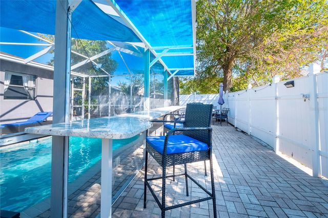 2300 37TH AVENUE N, St Petersburg, FL 33713