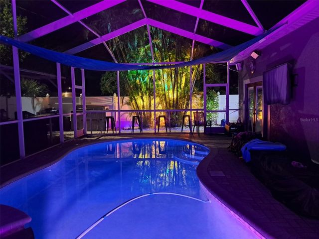 2300 37TH AVENUE N, St Petersburg, FL 33713