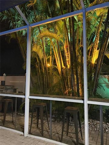 2300 37TH AVENUE N, St Petersburg, FL 33713