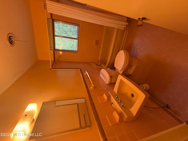 1726 Winchester Street, Jackson, MS 39211