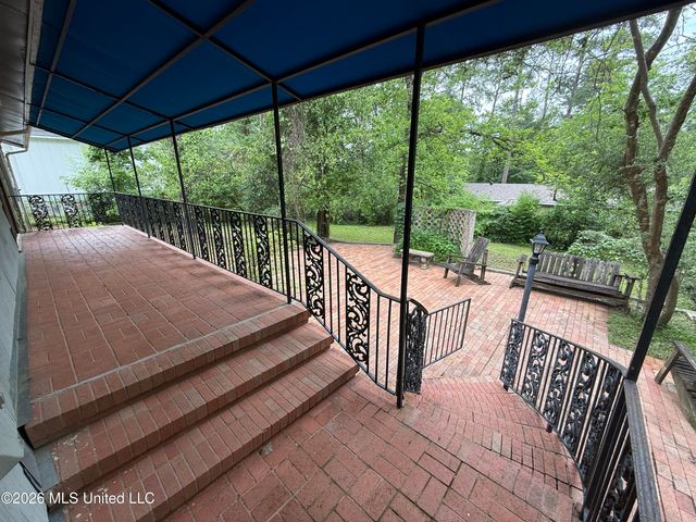 1726 Winchester Street, Jackson, MS 39211