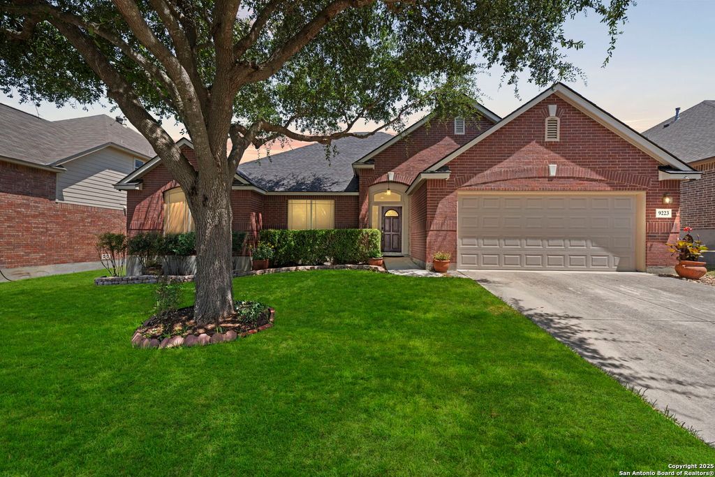 9223 Putnam Drive, Helotes, TX 78023