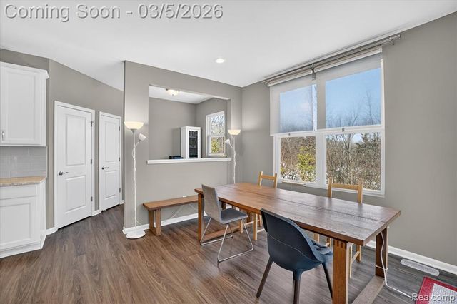 2887 Dillon Drive, Ann Arbor, MI 48105