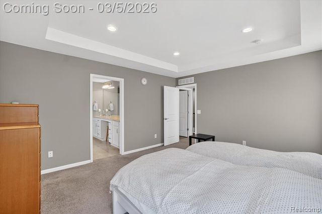 2887 Dillon Drive, Ann Arbor, MI 48105