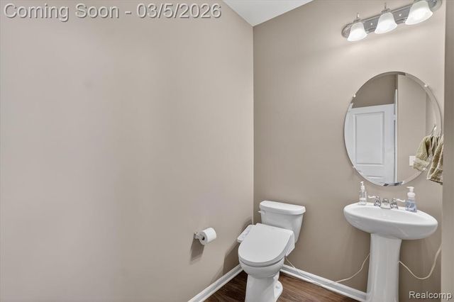 2887 Dillon Drive, Ann Arbor, MI 48105