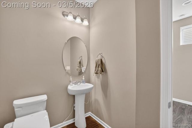 2887 Dillon Drive, Ann Arbor, MI 48105