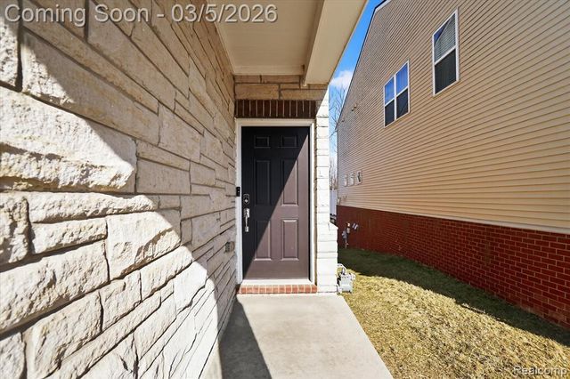 2887 Dillon Drive, Ann Arbor, MI 48105