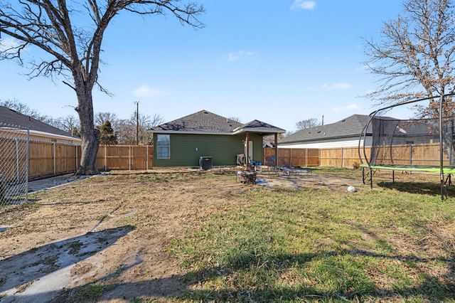 223 Harris Boulevard, Malakoff, TX 75148