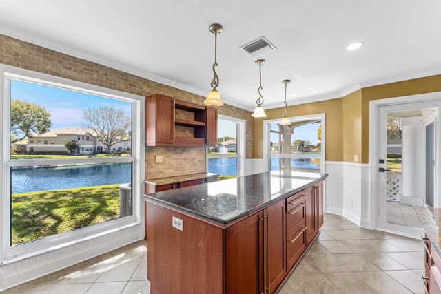 9118 Boca Gardens Parkway F, Boca Raton, FL 33496