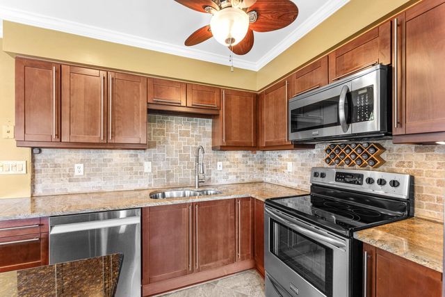 9118 Boca Gardens Parkway F, Boca Raton, FL 33496