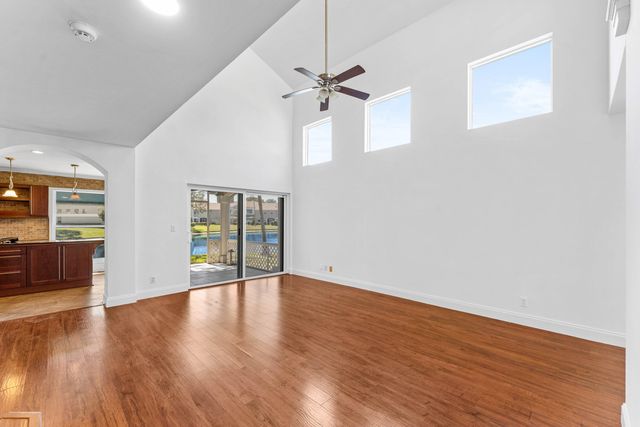 9118 Boca Gardens Parkway F, Boca Raton, FL 33496